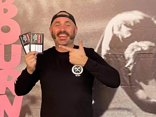 Gift Pack 4: 1 x Long Sleeve T-Shirt & 2 x Gift Cards